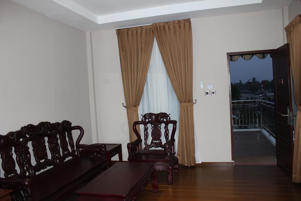 Thong'S Inn Hotel Kualanamu Medan Kültér fotó