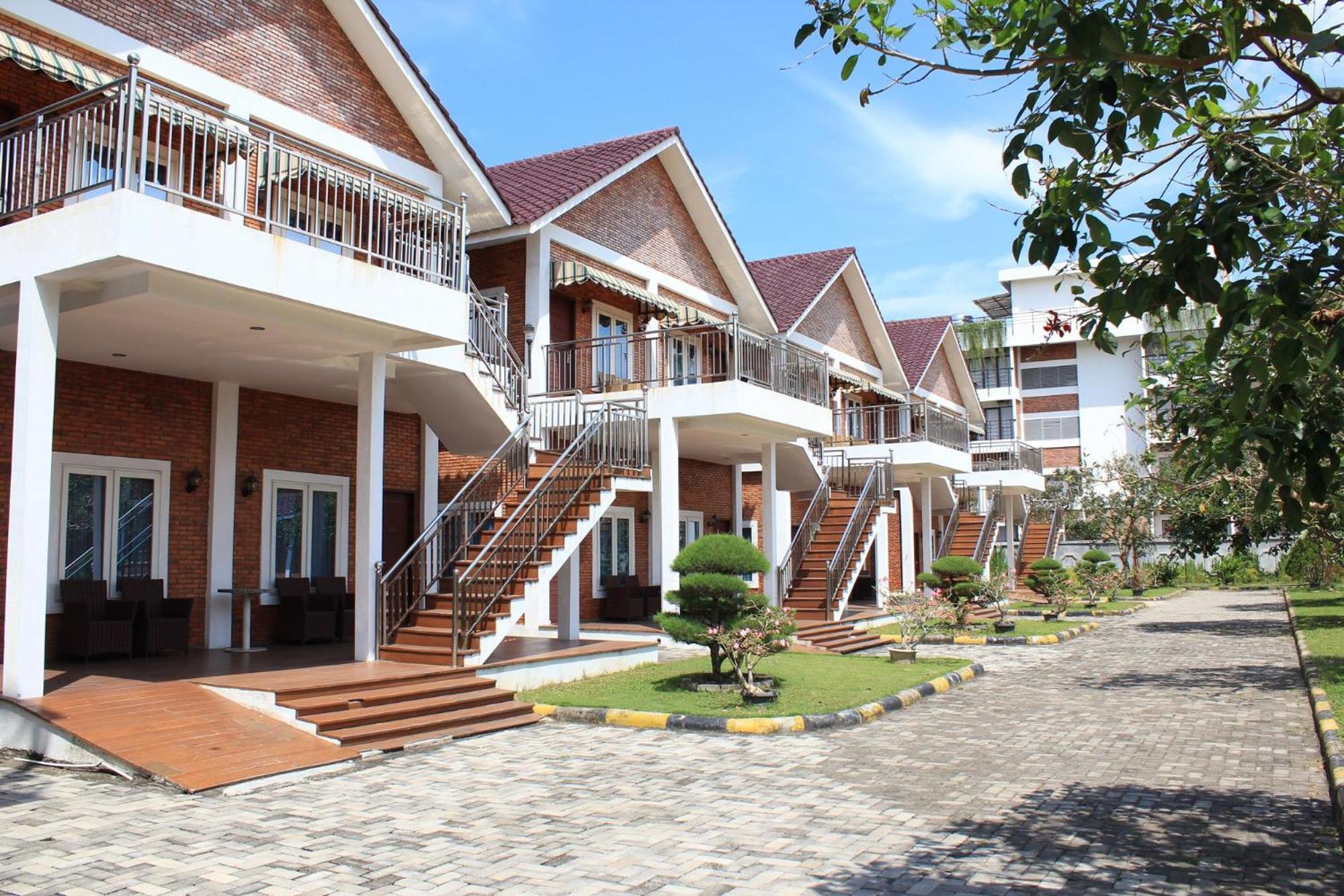 Thong'S Inn Hotel Kualanamu Medan Kültér fotó