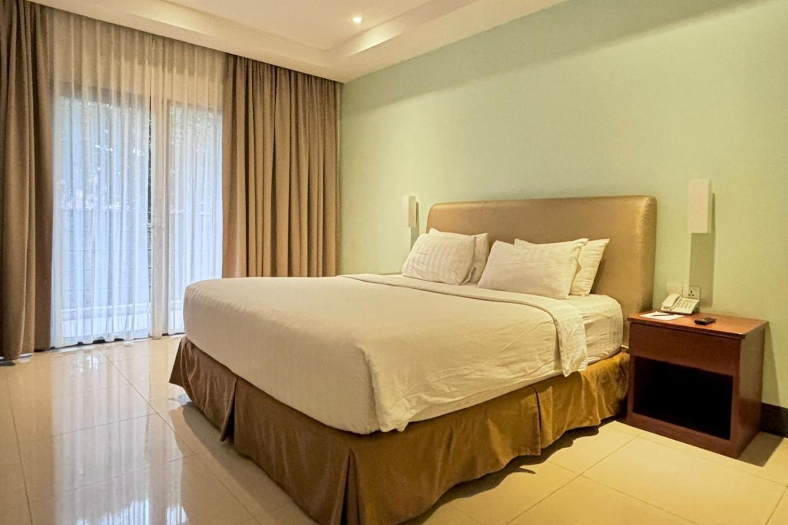 Thong'S Inn Hotel Kualanamu Medan Kültér fotó
